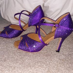 Gfranco salsa shoes too big for me wished they for me. I never worn them